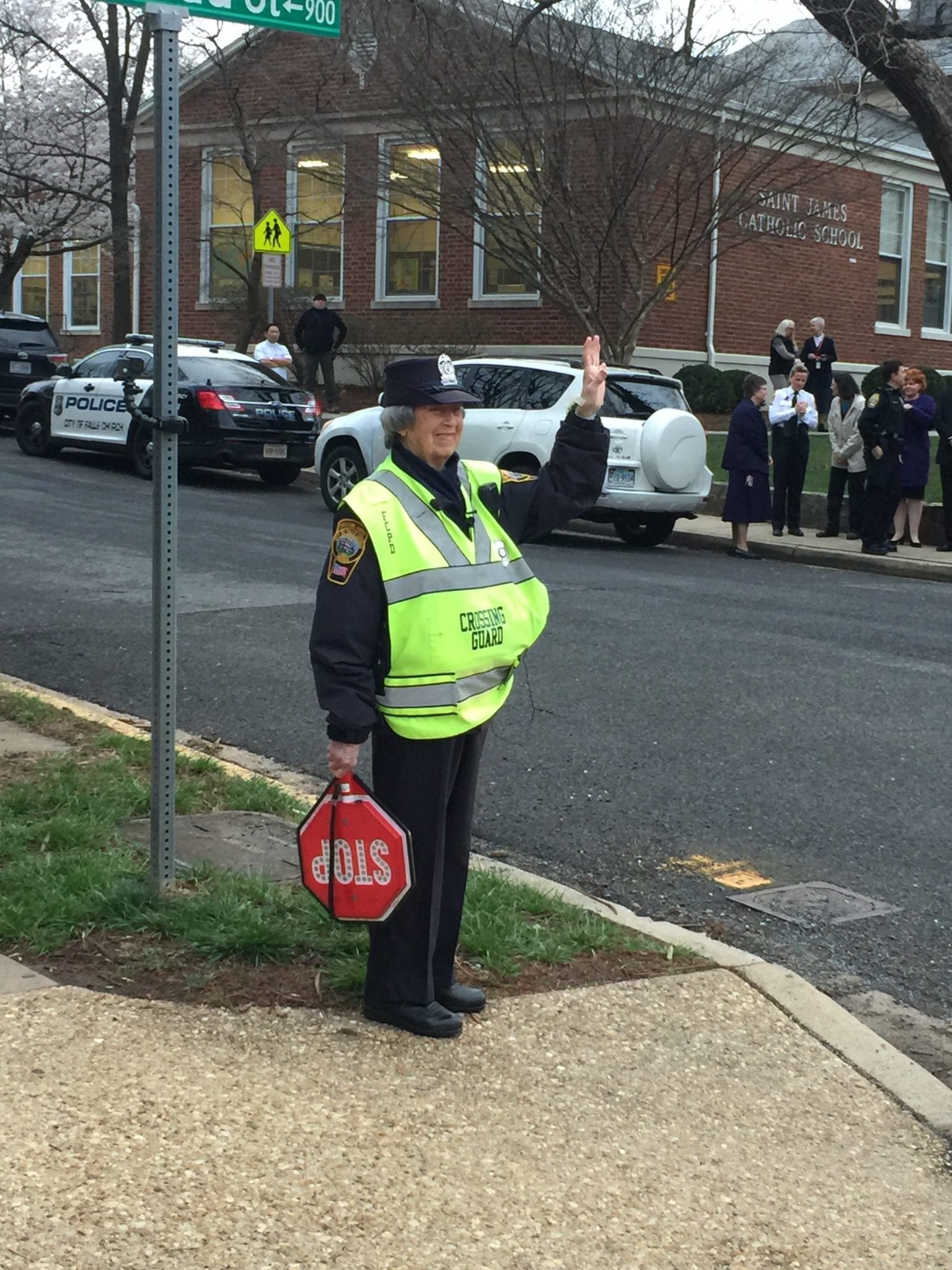 Janet Haines in her usual spot at the corner of Broad and Spring Streets in Falls Church. (Photo: News-Press)