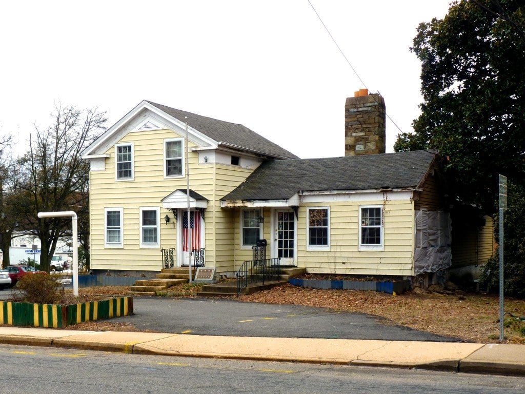 The F.C. Planning Commission gave the OK for a new downtown Falls Church restaurant from the owners of Arlington’s Lyon Hall and The Liberty Tavern at the historic Cloverdale House on Park Avenue. (Photo: News-Press)