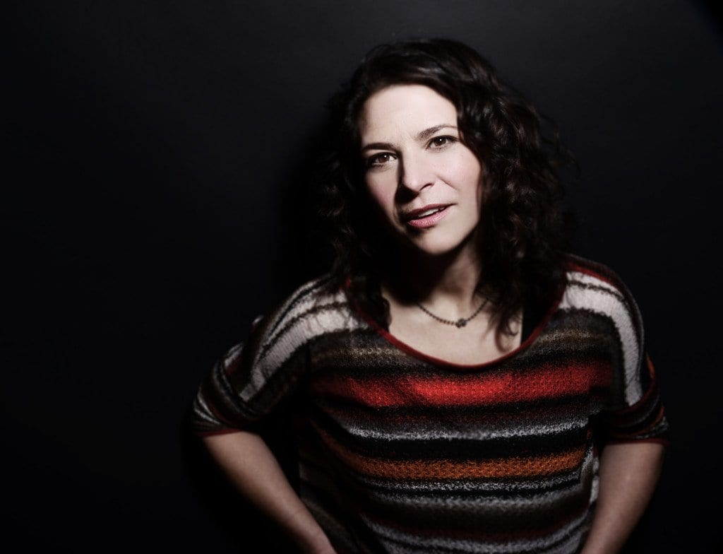 Kris Delmhorst (Photo: Shervin Lainez)
