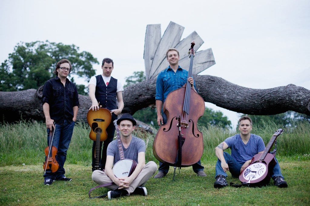 The Infamous Stringdusters (Photo: Tom Daly)