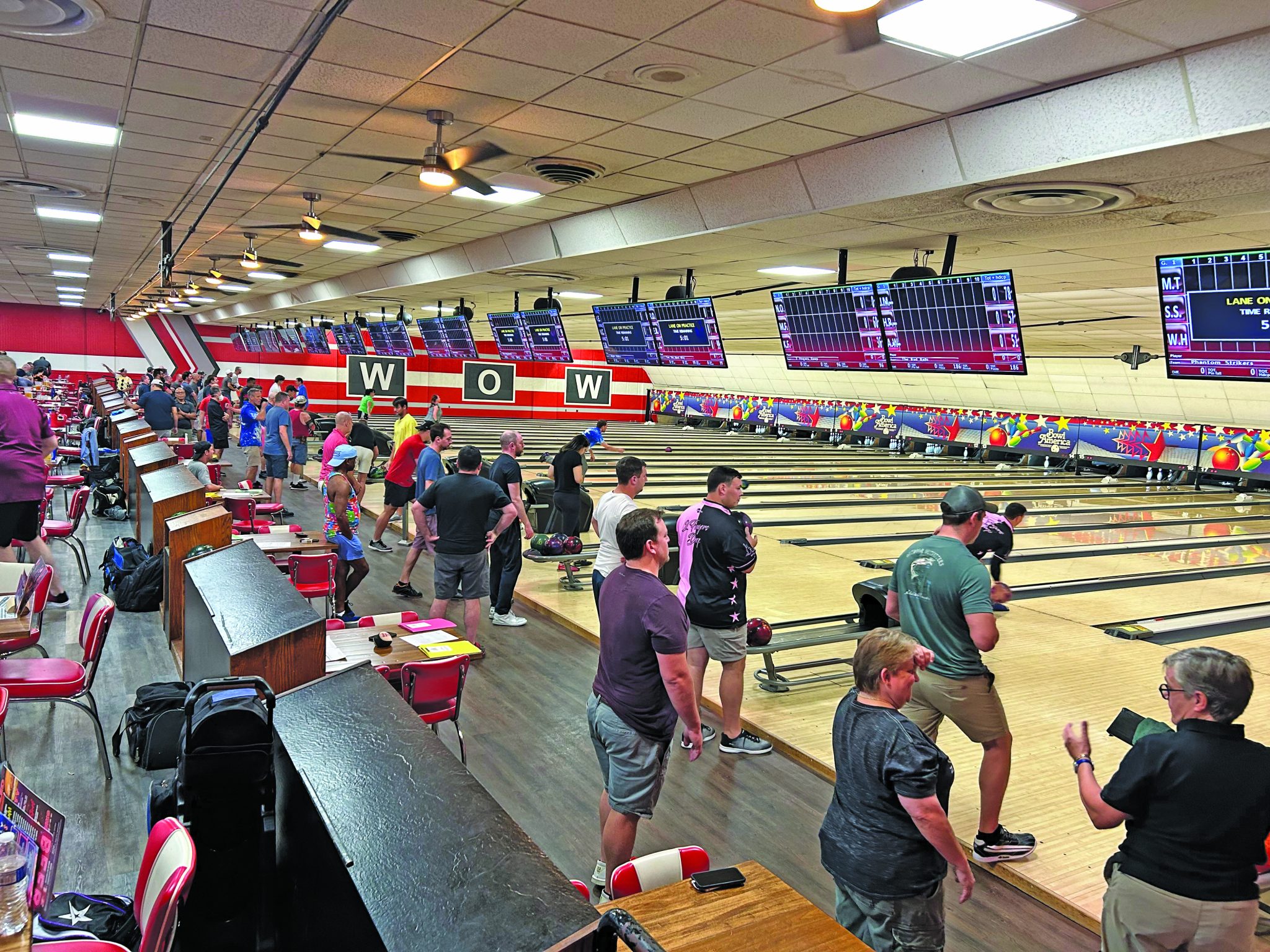 Bowlero Specials Tuesday 61 - rbpl5eb